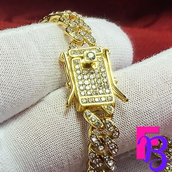 *NEW!* 8mm Iced Miami Cuban Chain - Picture 5 of 16